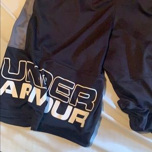 Gently used under armor shorts